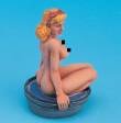 BATHING GIRL - 1/35