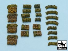 1/48 TENTAGE+BEDROLLS 4 accessories set