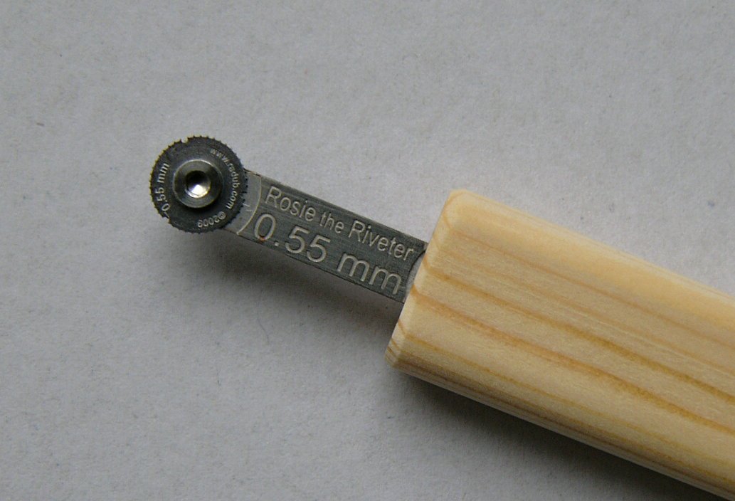 Rosie the Riveter 0.55mm (for 1/72, 1/48) Outils