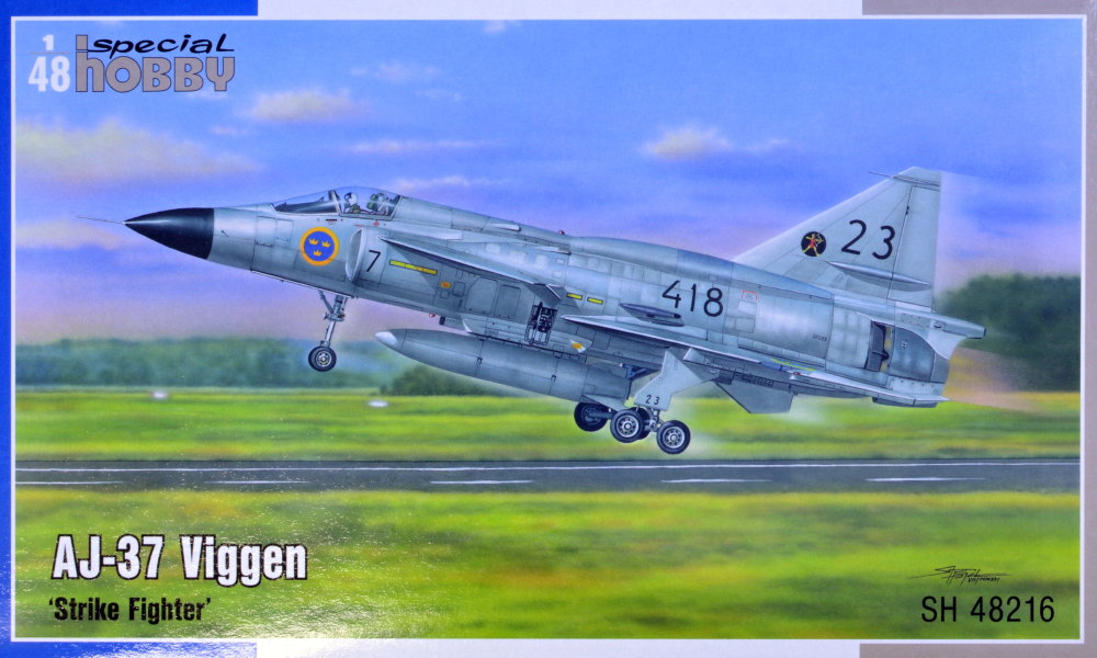 1/48 SAAB AJ-37 Viggen Strike Fighter