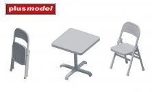 1/35 Folding chairs and table.
