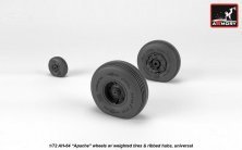 1/72 Boeing AH-64 Apache wheels with weighted tires, spoked hubs