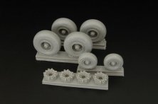 1/48 C-130 wheels