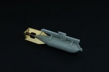 1/32 Japanese 250kg bomb with rack