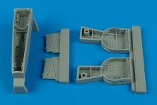1/48 P-39 Airacobra wheel bays (HASEGAWA)