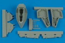 1/48 F-84F Thunderstreak wheel bay KINETIC