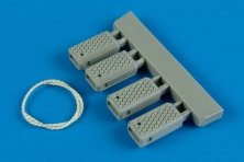 1/32 US. Navy polyurethane wheel chock with nylon thread  early