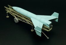 Brengun 1/72 Feuerlilie F-55 Flakrakete avec chariot