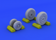 1/48 McDonnell F-4B/F-4N Phantom wheels (Academy)