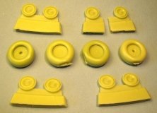 1/72 Junkers Ju 290 wheels (Revell)