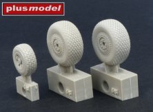 1/48 B-26 Marauder wheels late diamond tread