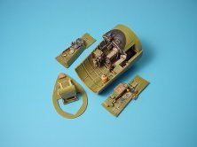 1/32 F4U-1 Corsair cockpit set (Trumpeter)
