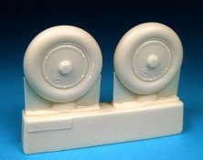 1/32 Messerschmitt Bf 109G Wheels  Plain Hub, Smooth Tire/tyre.