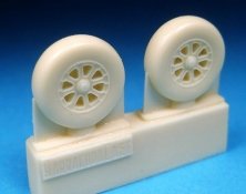 1/72 Vought Corsair, Grumman Hellcat Wheels  Plain Tread