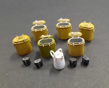 1/35 German thermos containers WW II