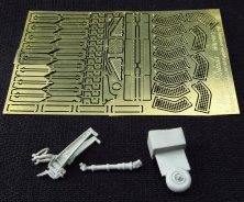 1/48 Boeing/Hughes AH-64 Apache LongBow tail support