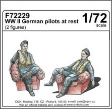 1/72 German pilots at rest WWII (2 fig.)