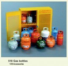 1/35 Gas bottles
