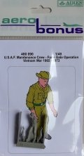 1/48 USAF Maintenance crew farm gate operation II