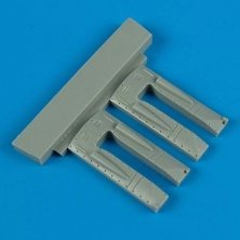 1/72 P-38 Lightning turbo-supercharger cover (ACADEMY)