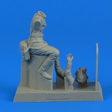 1/32 Russian WWII Pilot figurine