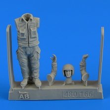 1/48 Warshaw Pact Aircraft Mechanic  part 2