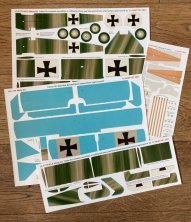 1/24 Fokker DR.I streaked camouflage on unbleached linen