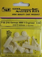 1/35 German Engineer and 2 mines WWII (1 fig.)
