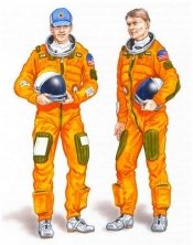 1/48 Crew SR-71 (2 fig.)