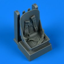 1/32 Gladiator seat with safety belts