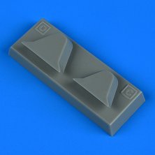 1/48 H.Hurricane correct spine behind the headrest