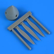 1/48 P-40E Warhawk propellers