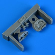 1/48 A-10 Thunderbolt II Opened fuel access panel for Academy