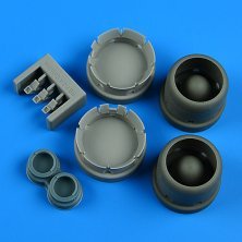 1/72 PBY-3/4 Catalina correct cowling opened flaps