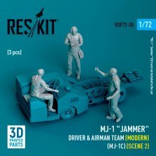 1/72 MJ-1 Jammer Driver & airman team scene 2
