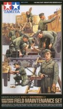 1/48 German (WWII) Tank Crew. Set includes 9 figures doing vario