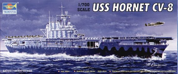 Trumpeter USS Hornet CV-8 1/700 con base mare