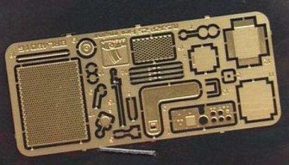 1/48 P25 USN carrier deck fire engine (SKUNK)