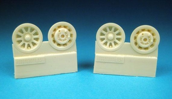 1/32 North-American P-51 Mustang Main wheel Hubs