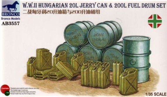 1/35 WWII Hungarian 20L Jerry Can & 200L Fuel Drum