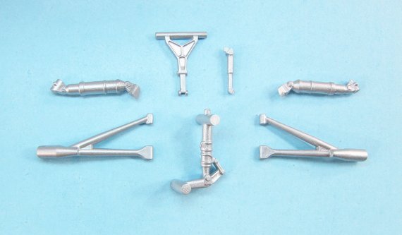 1/48 Mil Mi-24V/VP Landing Gear