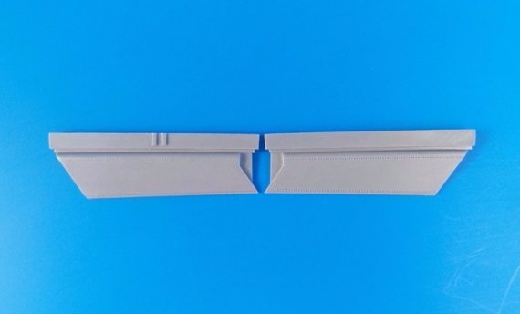 1/48 Republic RF-84F Thunderflash  Correction Wing Flaps Beside