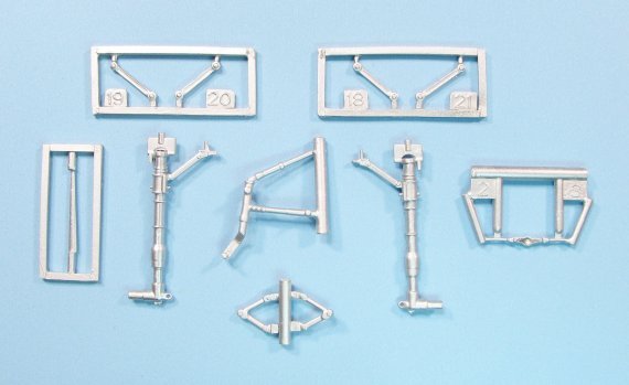 1/32 Curtiss P-40 Warhawk Landing Gear