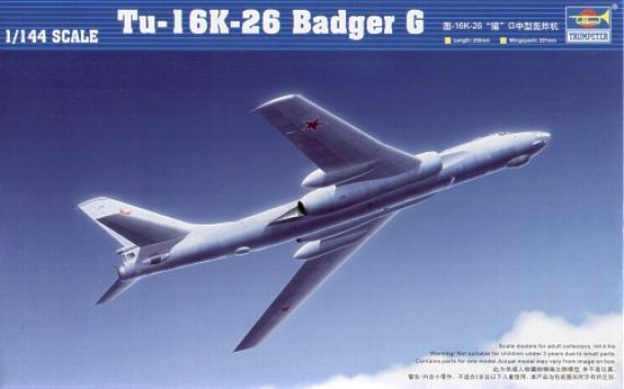 Trumpeter Kit Tupolev Tu-16K Badger G 1/144