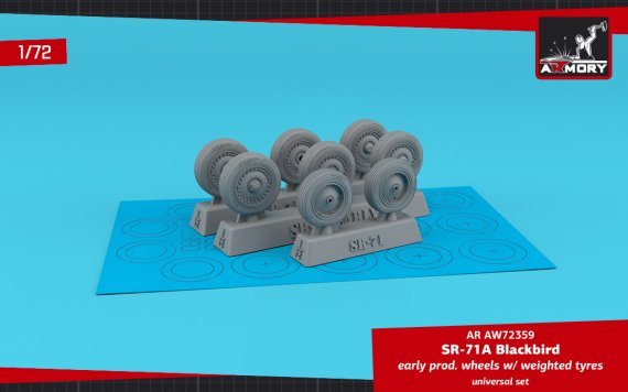 1/72 Lockheed SR-71A Blackbird early type weighted wheels