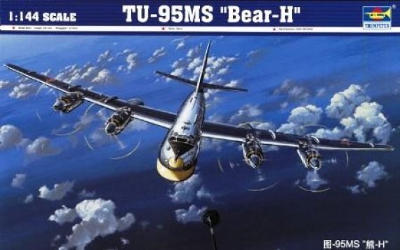 Trumpeter 1/144 Kit Tupolev Tu-95MS Bear