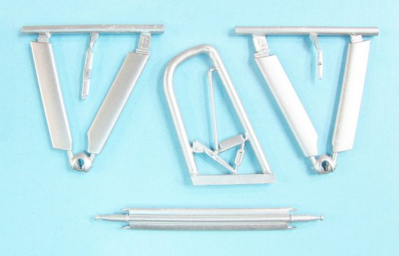 1/32 Royal Aircraft Factory FE.2b Late Landing Gear