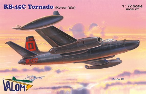 1/72 N.A. RB-45C Tornado