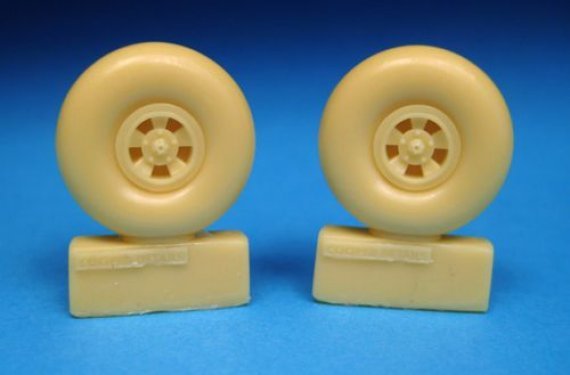 1/48 Fairey Firefly Mk. I early wheels (AZ Models, Grand Phoenix