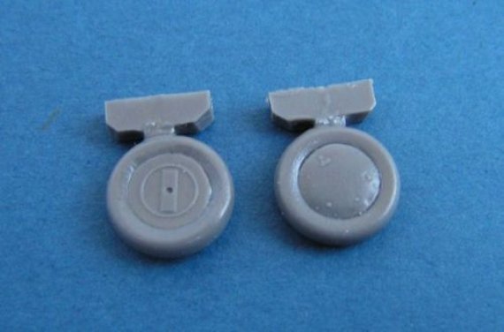 1/72 Gloster Gladiator Mk.I wheels (Airfix)